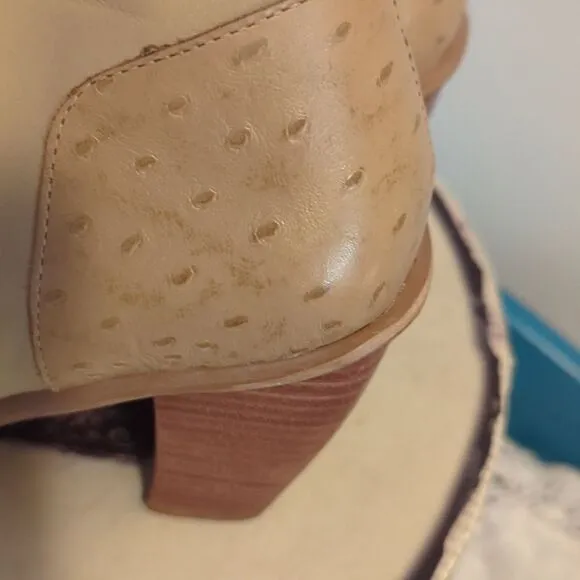 - Cloud Walkers Vintage Leather Ankle Boots Made in Brazil