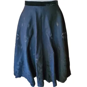 1950s‎ Unlabeled Black &amp; Glitter, Floral Embossed C