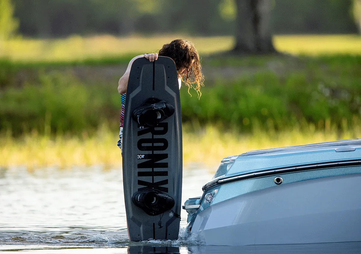 2025 Ronix Parks Wakeboard