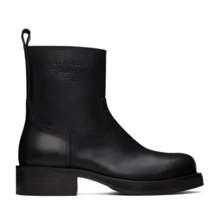 ACNE STUDIOS
Black Leather Waxed Boots