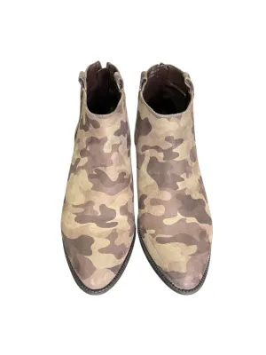 Boots Ankle Heels By Cato In Camouflage Print, Size: 10