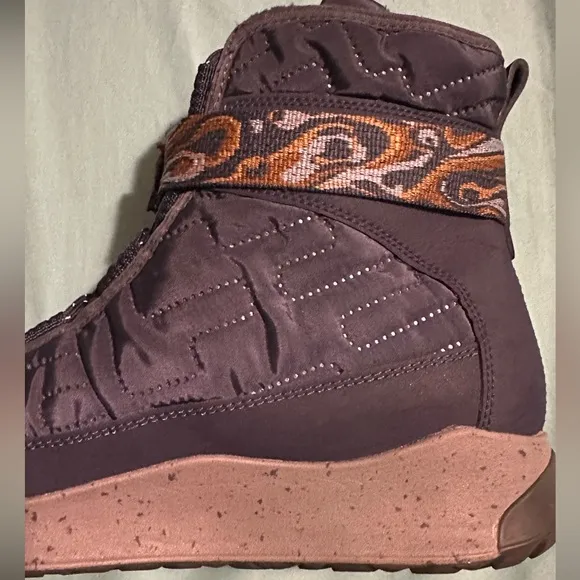 Chaco Borealis Quilt Waterproof Boots