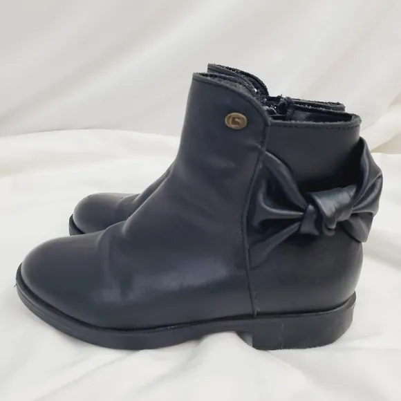 Coqueta Black vegan leather ankle boot bootie Girls bow