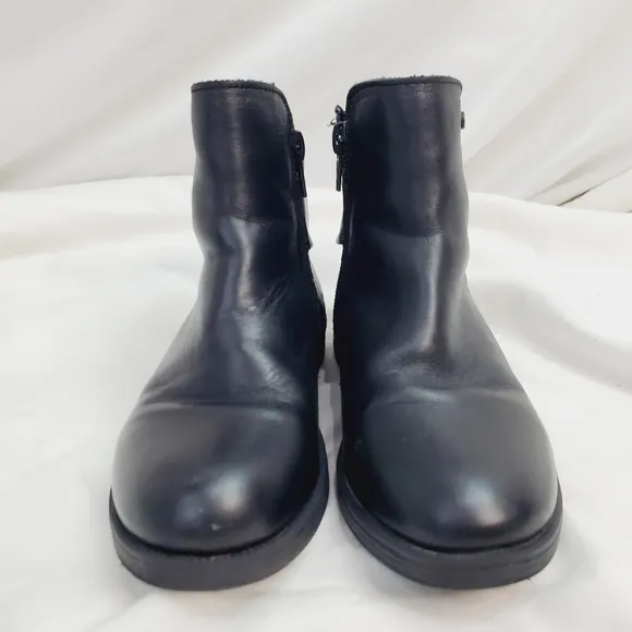 Coqueta Black vegan leather ankle boot bootie Girls bow