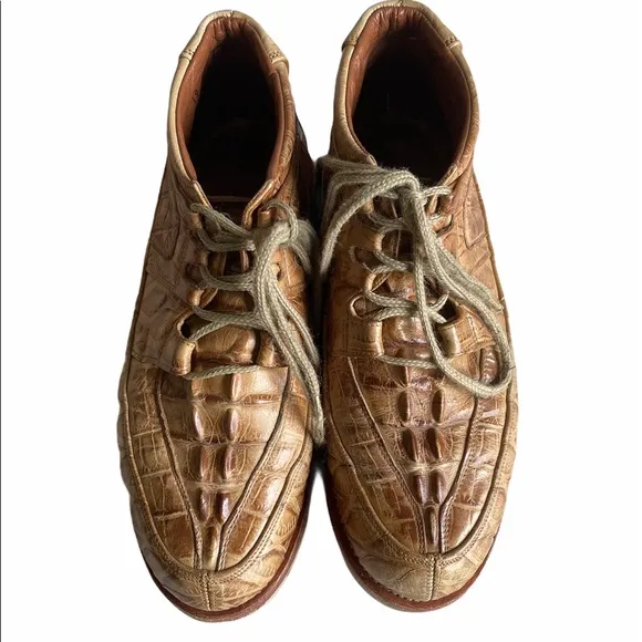 Embossed Alligator Western Shoes