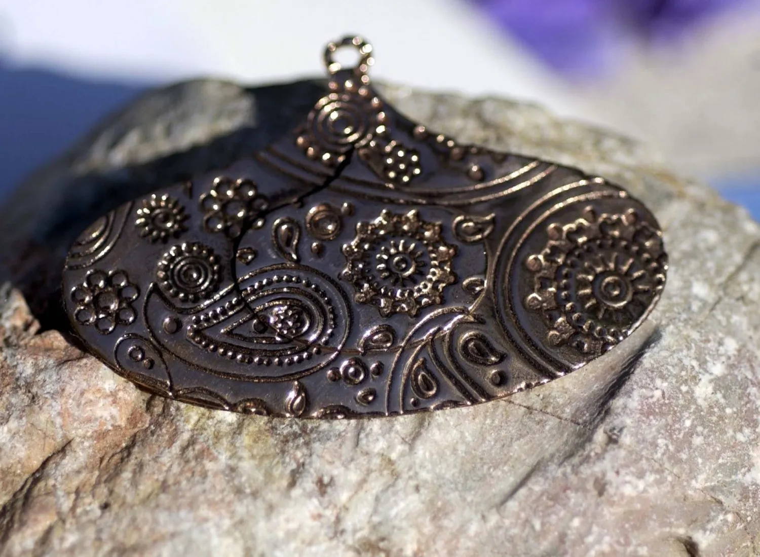 Embossed Hoops Arabic Paisley Texture Shape Cutout Blank for Metalwork Enameling Stamping Texturing Blanks Variety of Metals