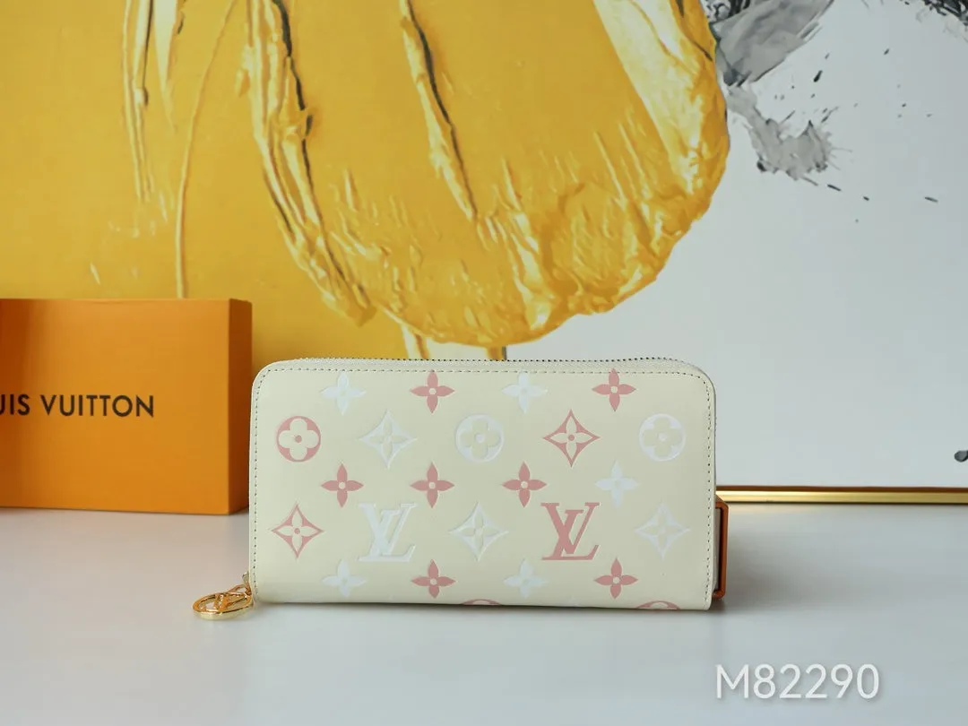 Fashion Embossed Multifunctional Wallet