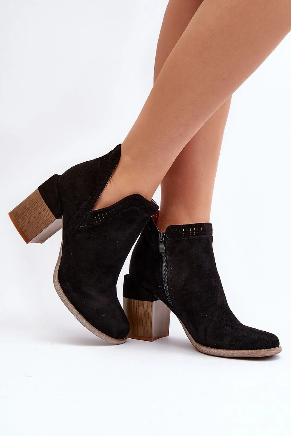 Heel boots