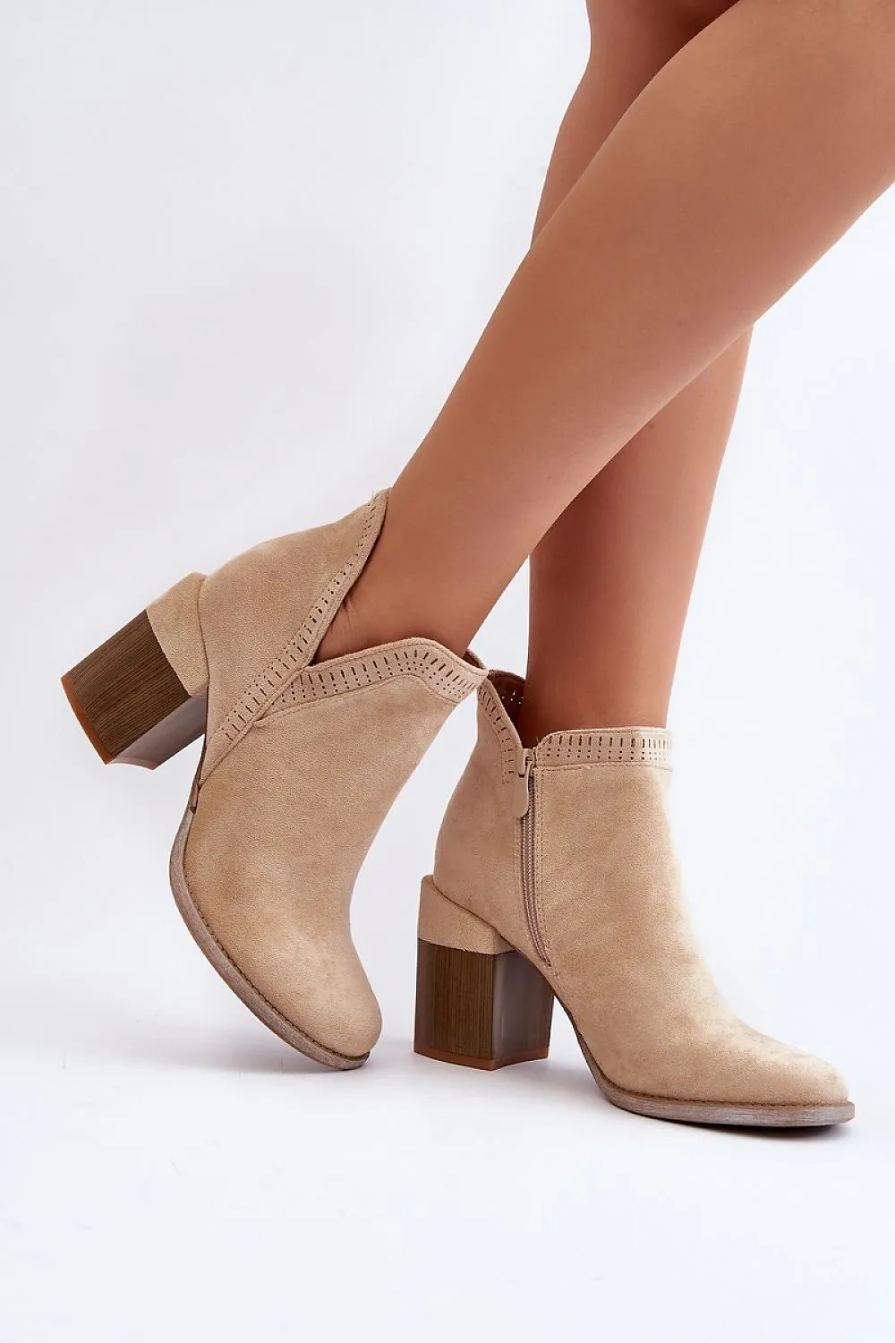 Heel boots