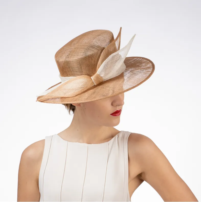 knotted trim ~ cognac / ivory