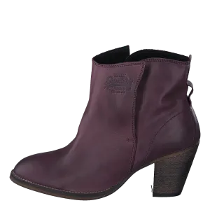 Mustang Heel Boot