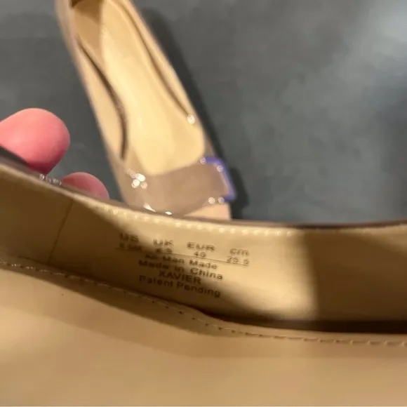 Naturalizer sz 8.5 Xavier taupe and cream faux leather heeled loafer