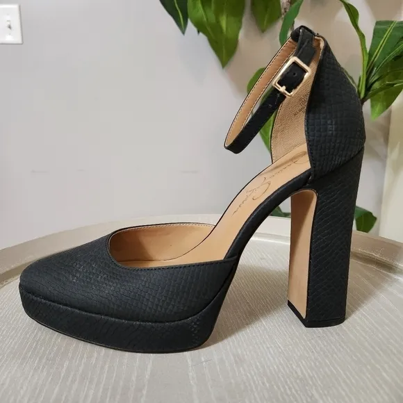 NEW Jessica Simpson Ankle Platform Embossed Leather Pumps Black 10