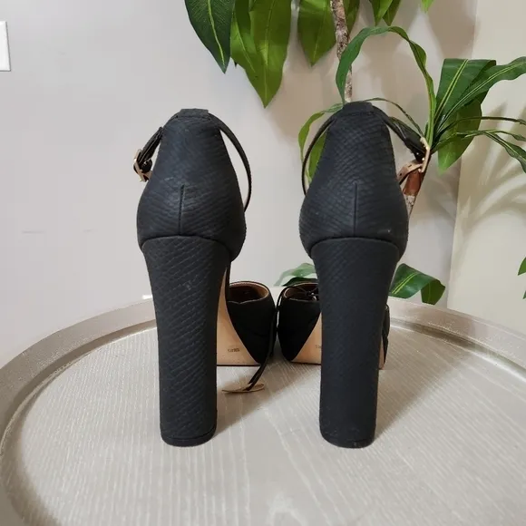 NEW Jessica Simpson Ankle Platform Embossed Leather Pumps Black 10