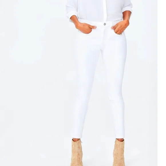 NYDJ White Curves 360 Jeans Embroidered Side Vent
