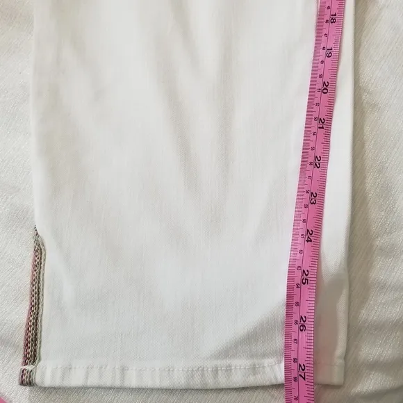 NYDJ White Curves 360 Jeans Embroidered Side Vent