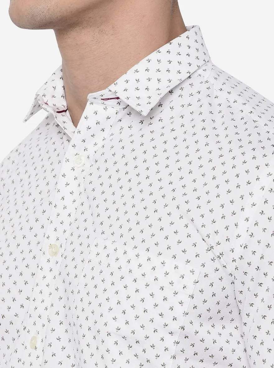 Snow White Printed Slim Fit Casual Shirt | JadeBlue