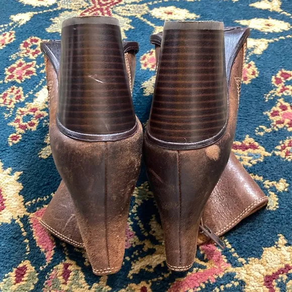 🍄Sofft Wera distressed Brown leather Ankle Boot