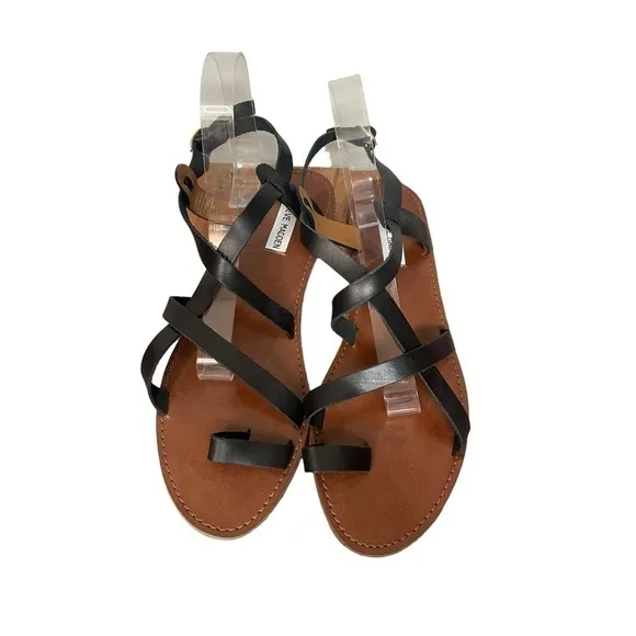 Steve Madden Agathist Black Leather Strappy Sandal, NWOT, 10M