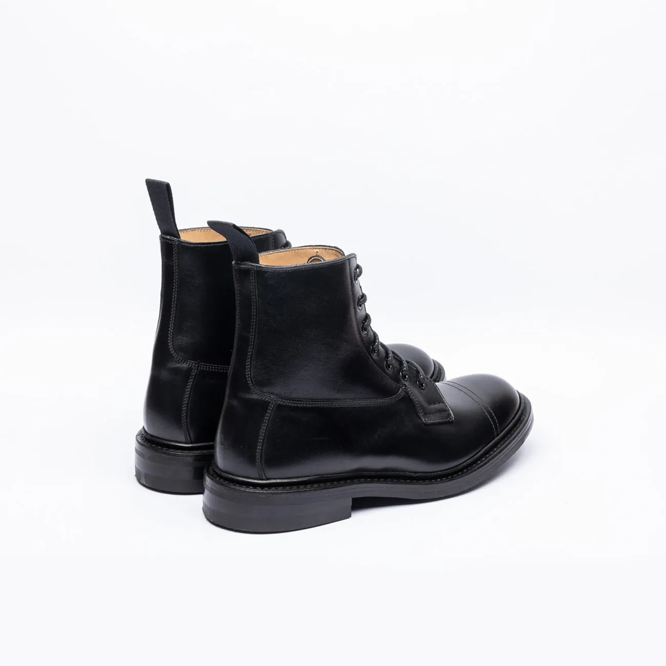 Stivale derby Tricker's Grassmere in pelle nera