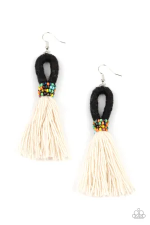 The Dustup - Black Earrings