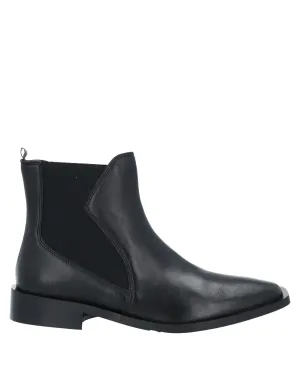 TOSCA BLU Leather Ankle boots (17065987QV) Woman