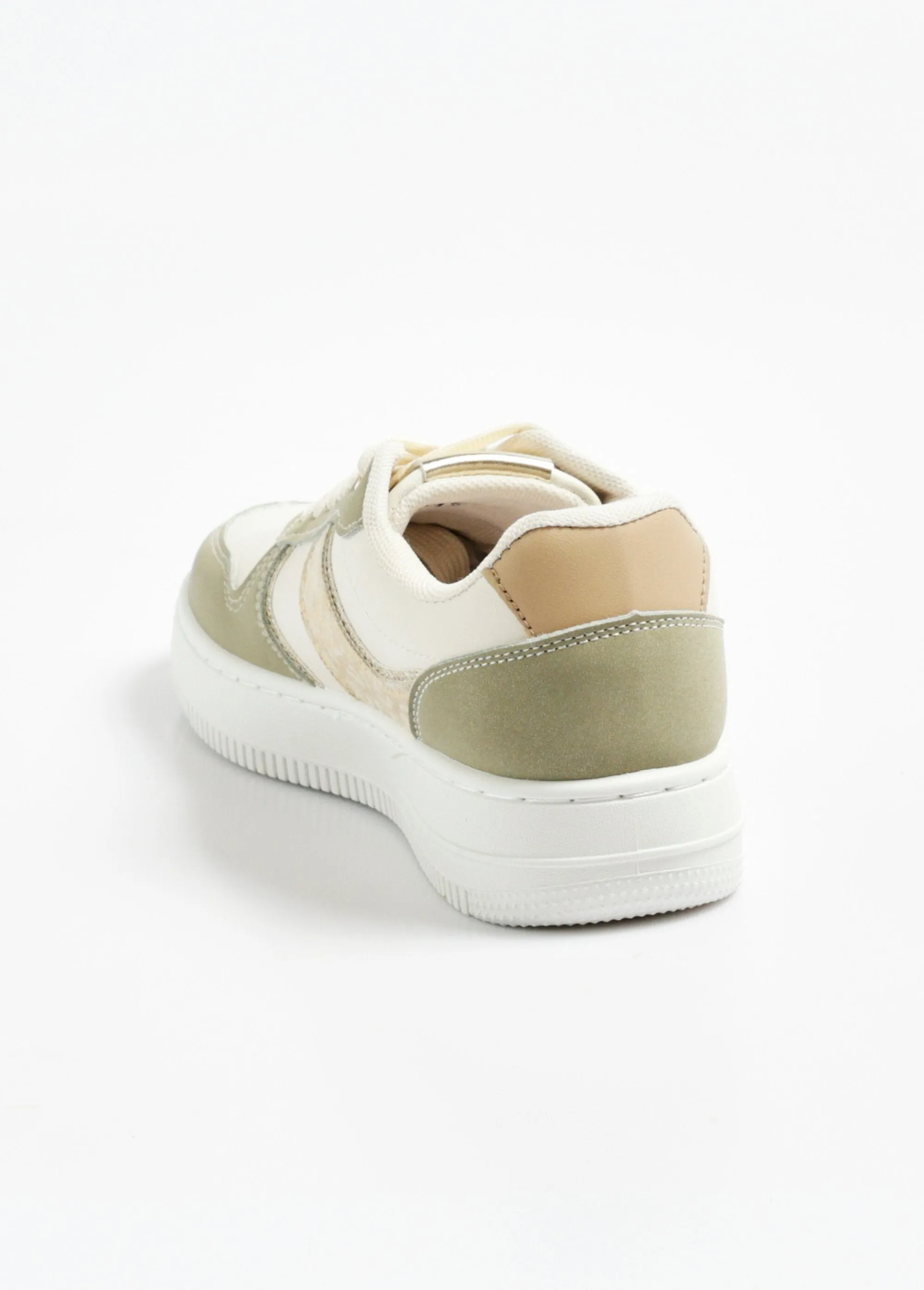 Two-tone sneakers with metallic details