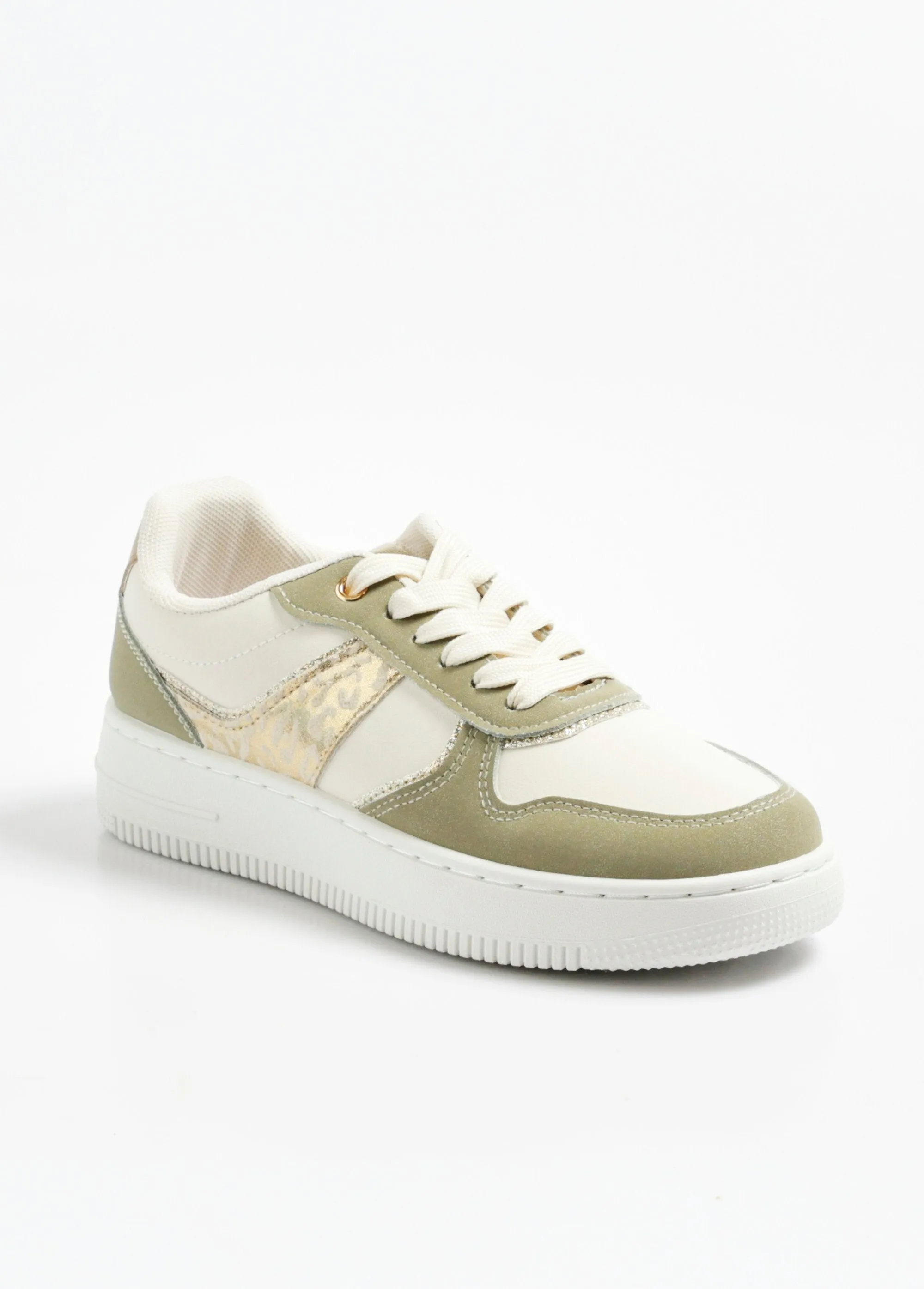 Two-tone sneakers with metallic details