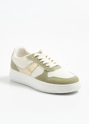 Two-tone sneakers with metallic details
