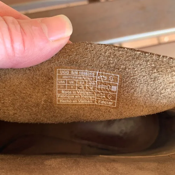 Ugg Bandara Leather Sahara Ankle Boots Size 11