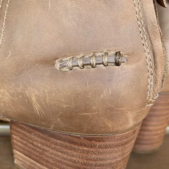 Ugg Bandara Leather Sahara Ankle Boots Size 11