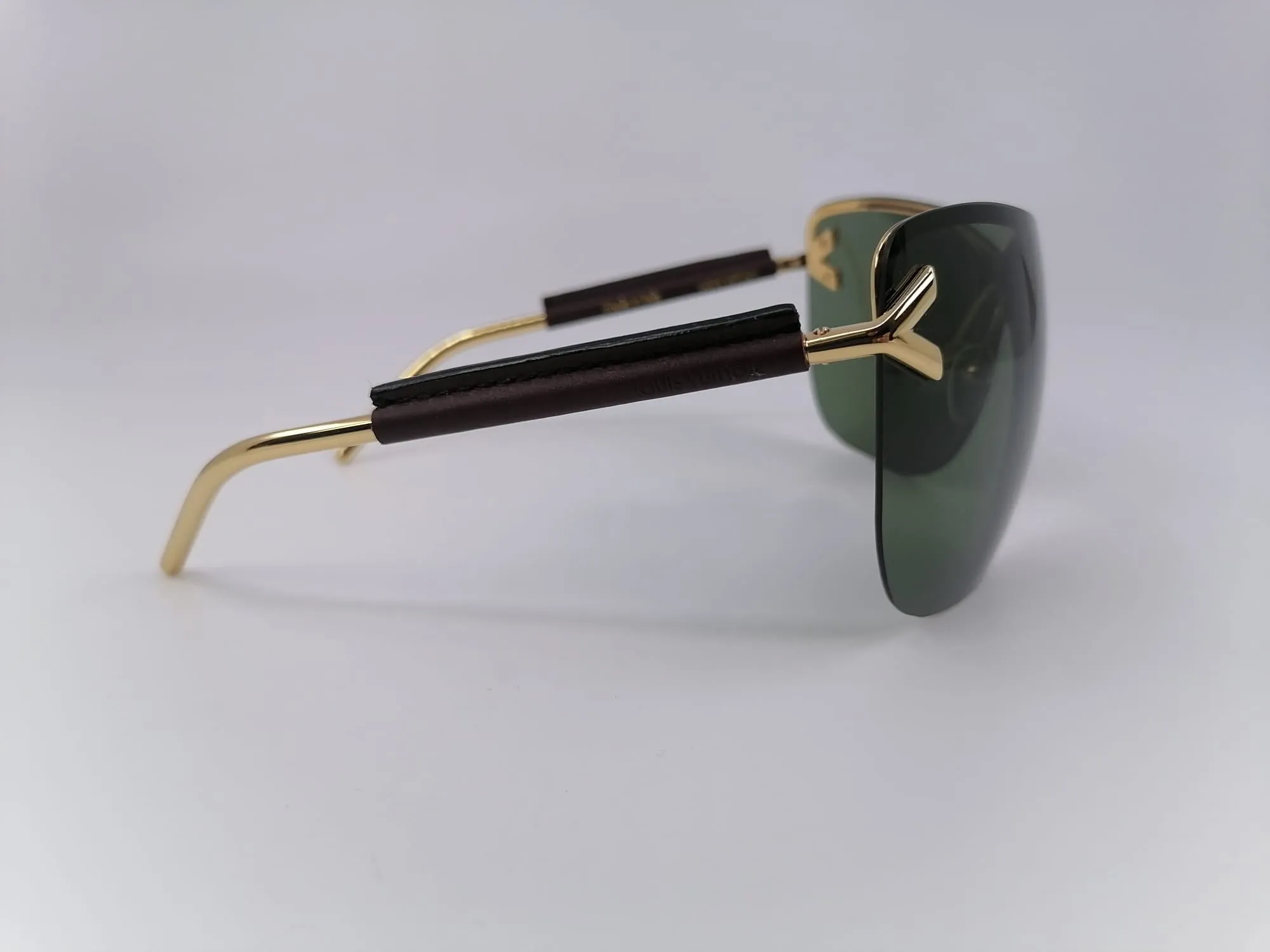 V Mask U Sunglasses