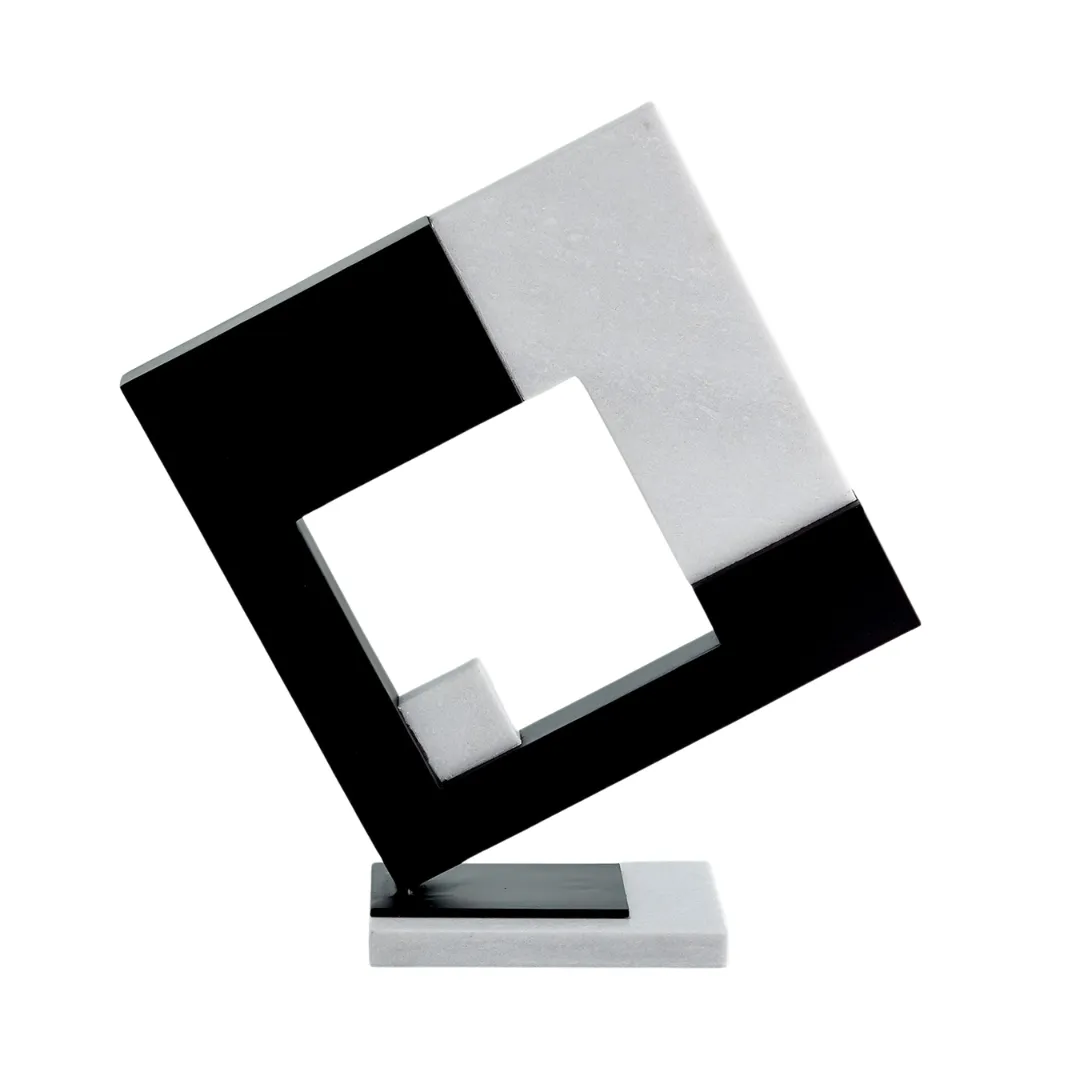 Vogue Sculpture