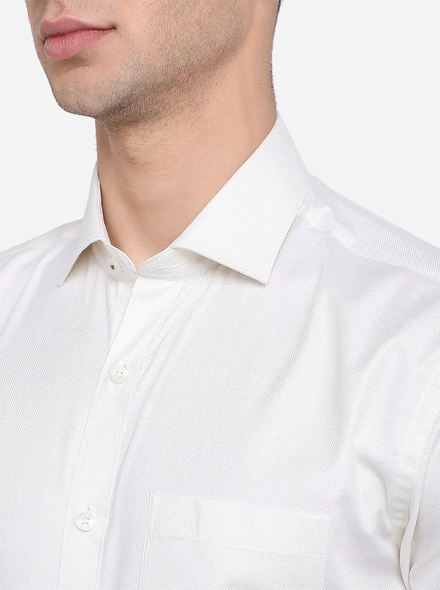 White Solid Regular Fit Formal Shirt | JadeBlue